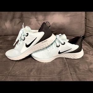 Womens Nike Legend React Teal Tint